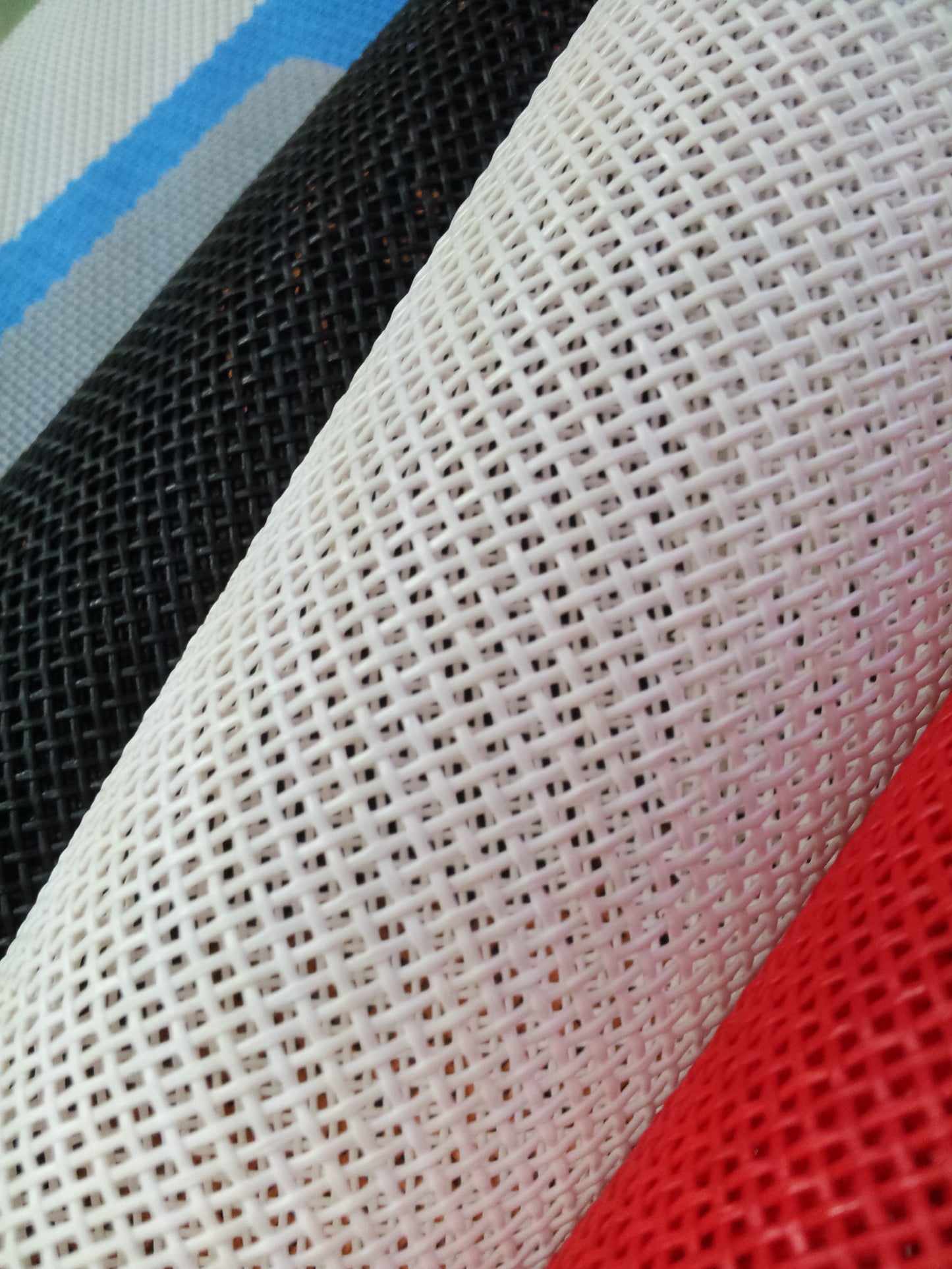 قماش سلينغ - شبكة بوليستر خارجية مطلية بـ PVC | نمط تكسلاين/تيكسيلين معفى من الرسوم الجمركية | YUGOLD